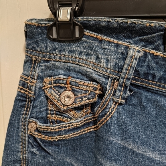 Cato Contemporary Capris Women's Size 6 - Picture 7 of 8